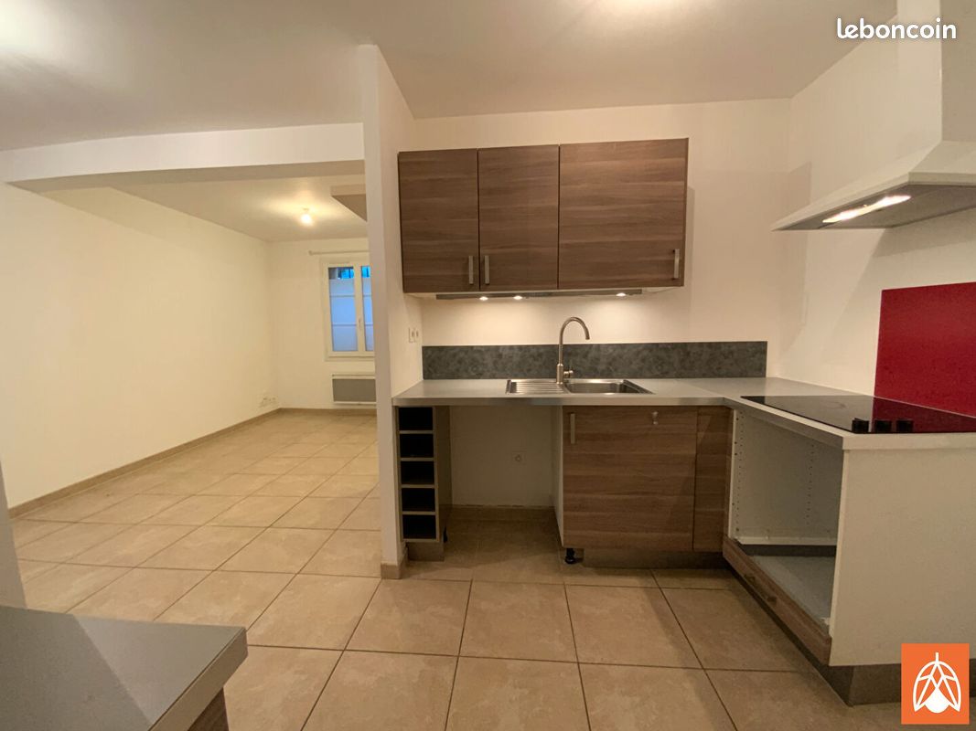Appartement 2 pièces 40 m² · à Pélissanne · 40 m² · 700 €/mois