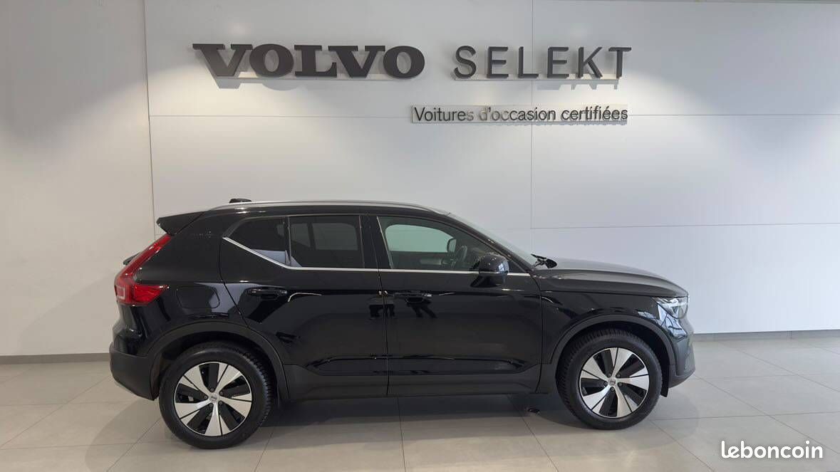 VOLVO XC40 T4 Recharge 129+82 ch DCT7 Start (image 8)