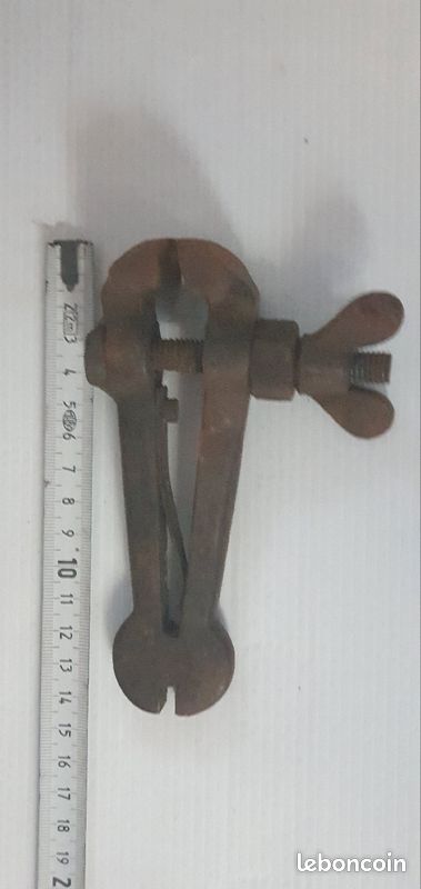 Pince etau à vis (image 1)