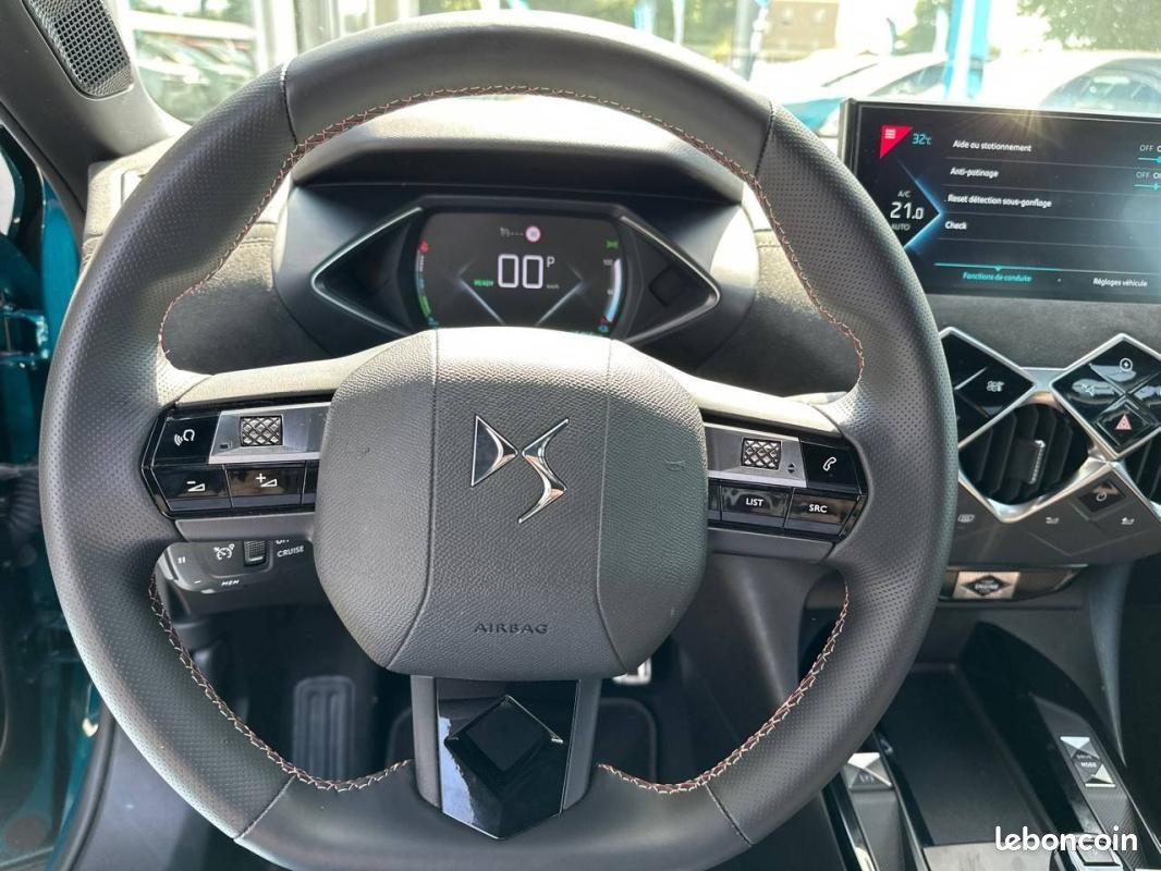 DS 3 Crossback ELECTRIQUE DS3 E-Tense - Performance Line+ (image 19)
