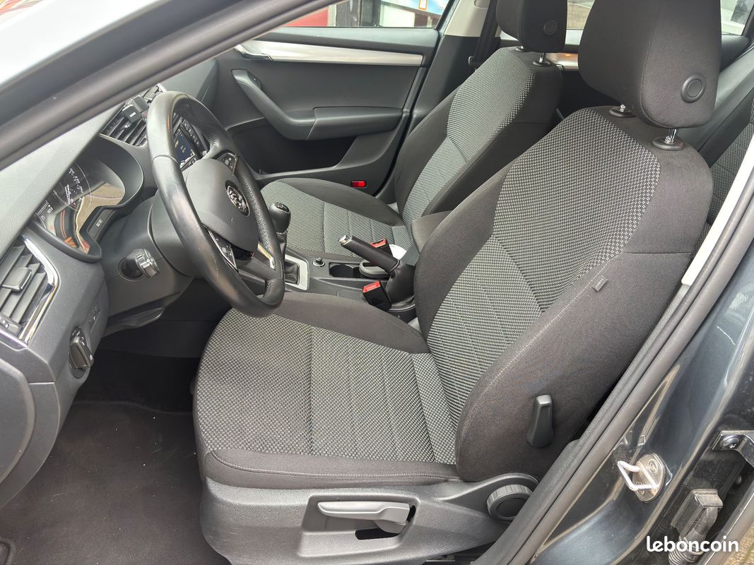 Skoda octavia break 1.6 tdi 110 active green tec - 1er main - garantie 6 mois min (image 3)