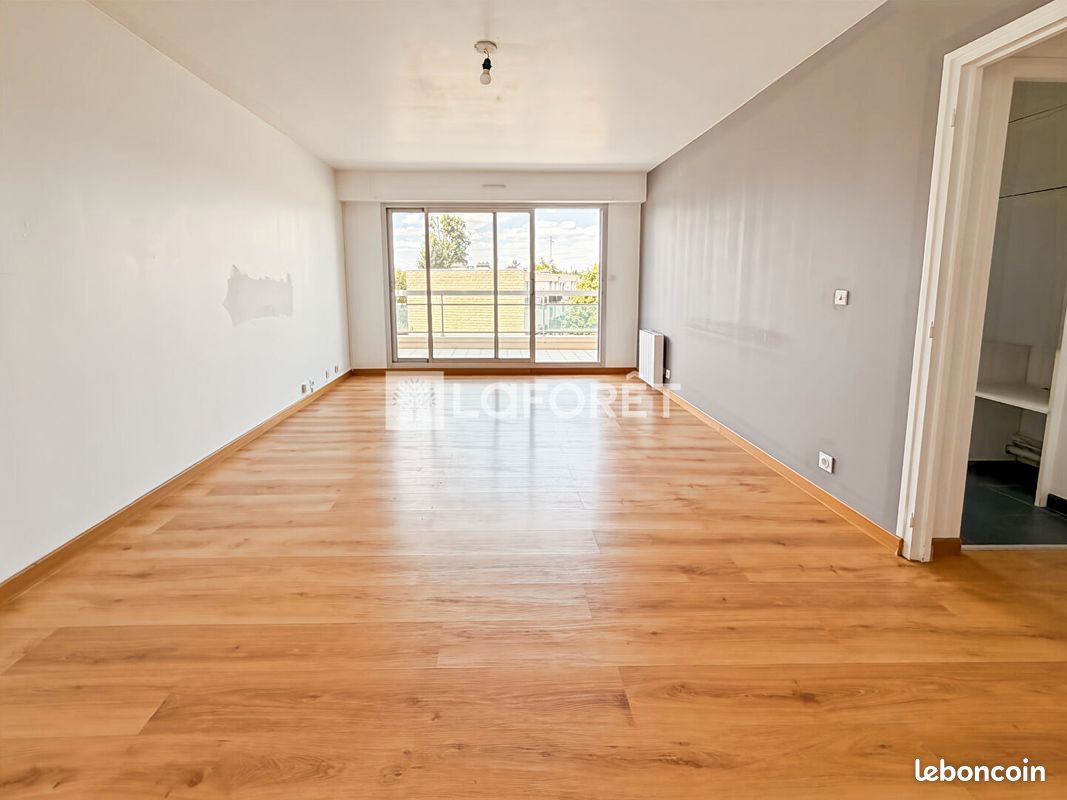 Appartement 2 pièces 47 m² · à Chantilly · 47 m² · 950 €/mois