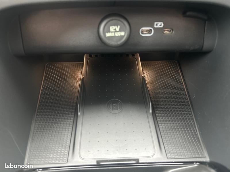 Volvo XC40 B3 163ch Black Edition DCT 7 (image 22)