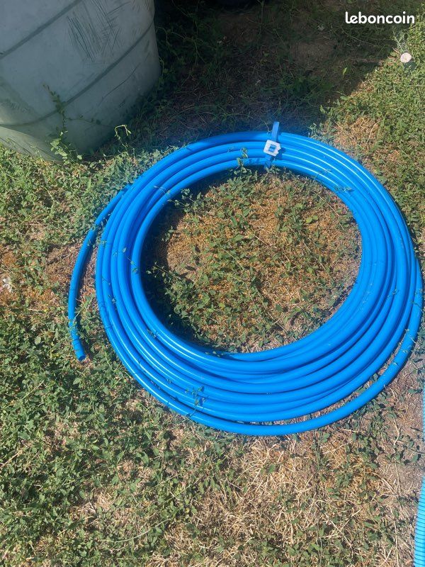 PER bleu + tuyau sans gaine (image 1)