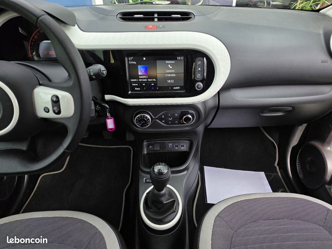 RENAULT TWINGO III SCe 65 Equilibre (image 10)