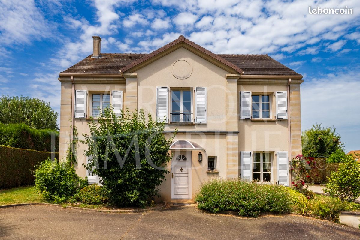 Maison 4 pièces 143 m² · à Vernon · 143 m² · 384 500 €
