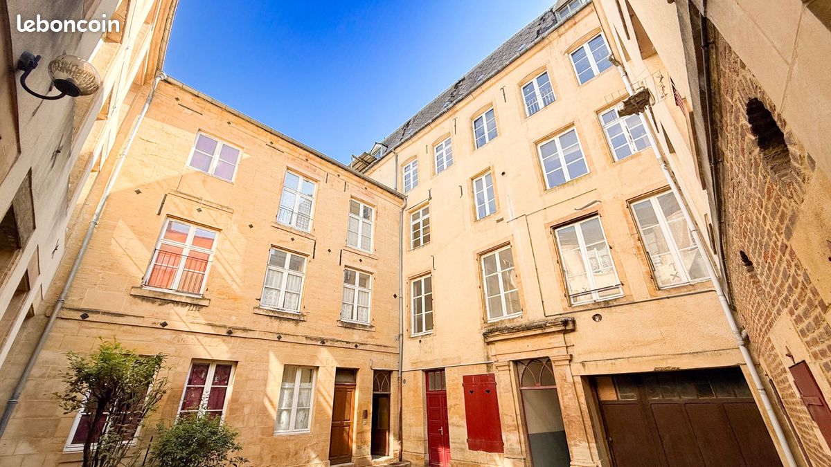 Immeuble 1425 m² · à Sedan · 1 425 m² · 570 000 €