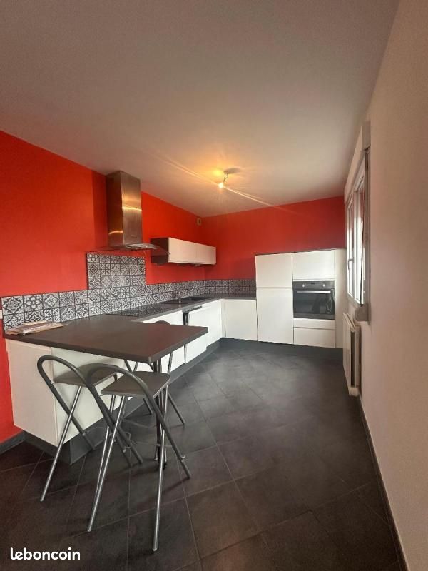 Appartement 3 pièces 67 m² · à Saint-Étienne · 67 m² · 725 €