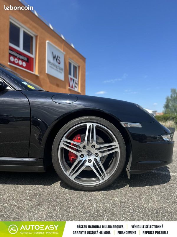 Porsche 911 3.8 FLAT 6 CARRERA 4S (image 23)