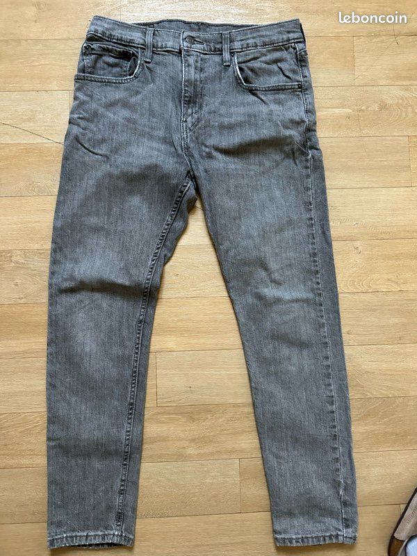Jean levi’s (image 1)
