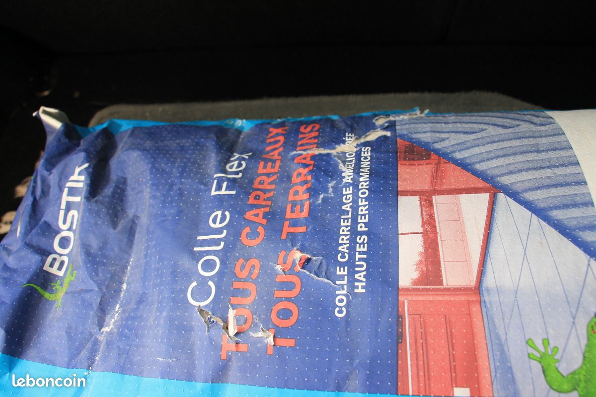 VEND COLLE pour carrelage (image 1)