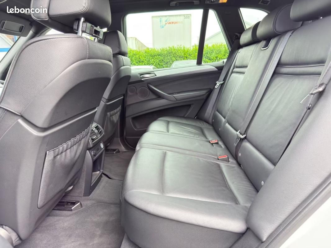 Bmw x5 m50d *leder*xenon*hud*navi* 381 ch 4x4 bva - hayon électrique pack sport volant en cuir (image 15)