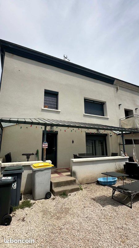 Maison 7 pièces 150 m² · à Saint-Marcellin-en-Forez · 150 m² · 270 000 €