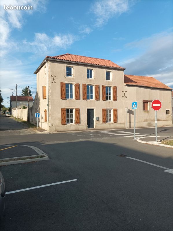 Maison 5 pièces 140 m² · à Aigueperse · 140 m² · 245 000 €