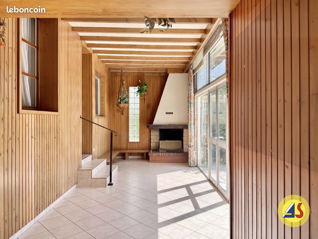 Maison 8 pièces 148 m² · à Rezé · 148 m² · 271 700 €