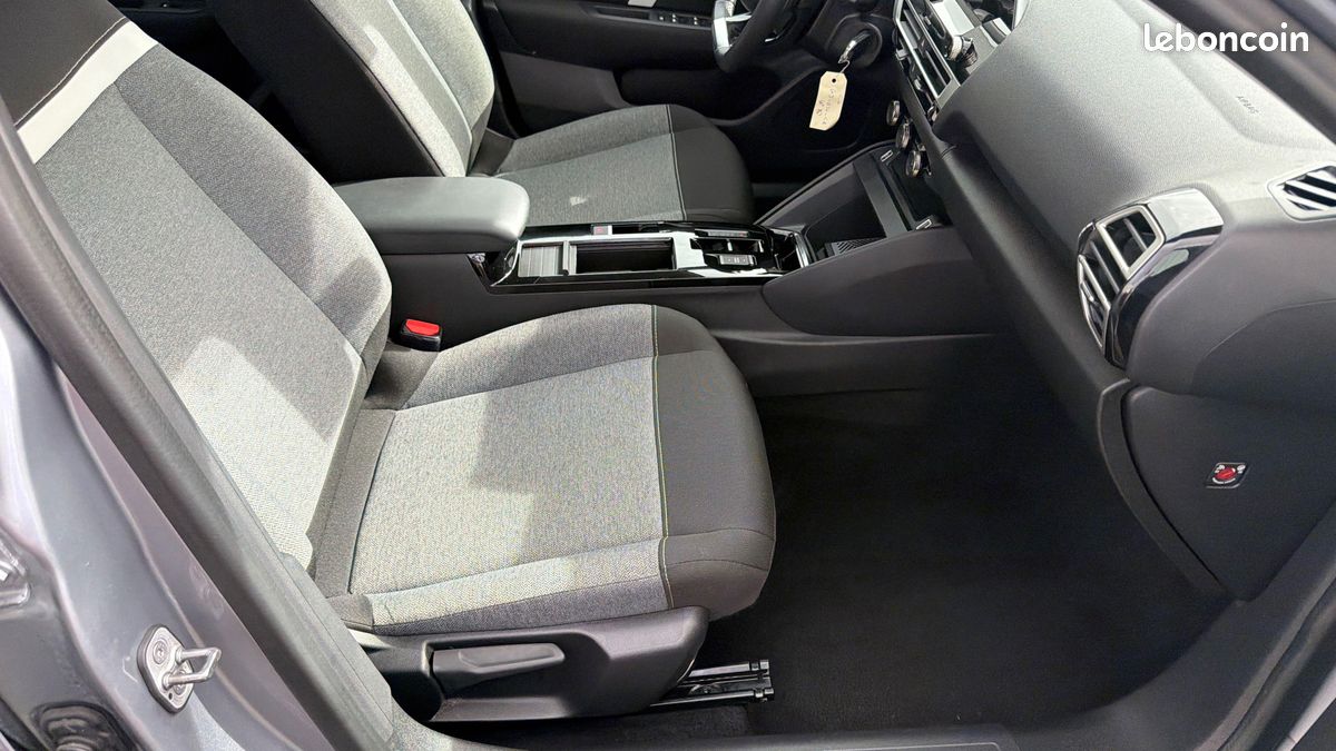 CITROEN C4 PureTech 130 S&S EAT8 Feel (image 16)