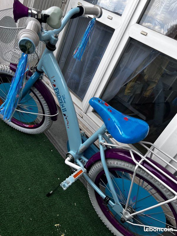 Vélo Reine des Neiges FROZEN petite fille Vélos