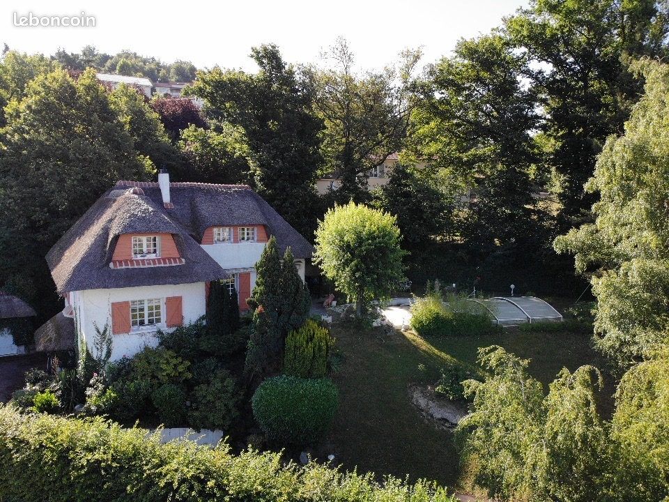 Maison 7 pièces 137 m² · à Saint-Priest-en-Jarez · 137 m² · 359 000 €