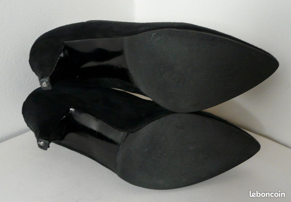 Escarpins en daim noir T. 37,5 38 Charles Jourdan Vintage 80's (image 3)