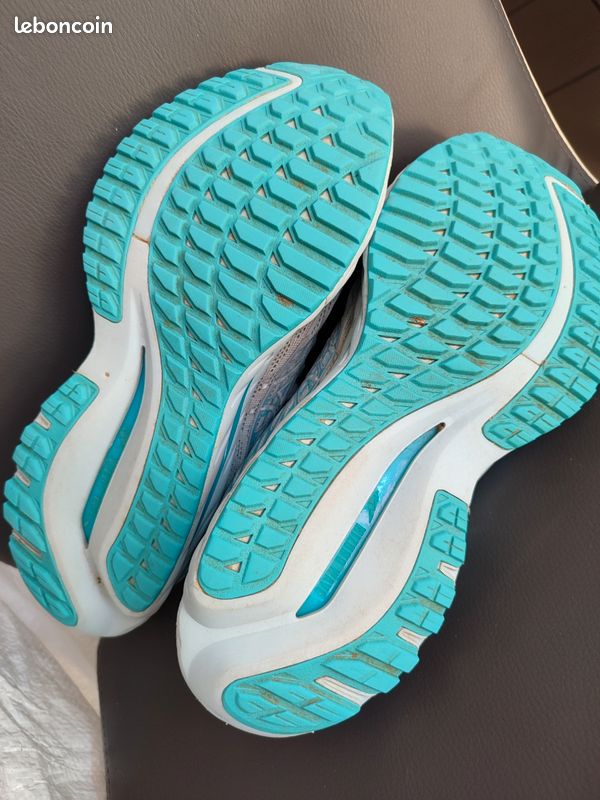 Baskets mizuno wave inspire 20 pointure 38 (image 7)