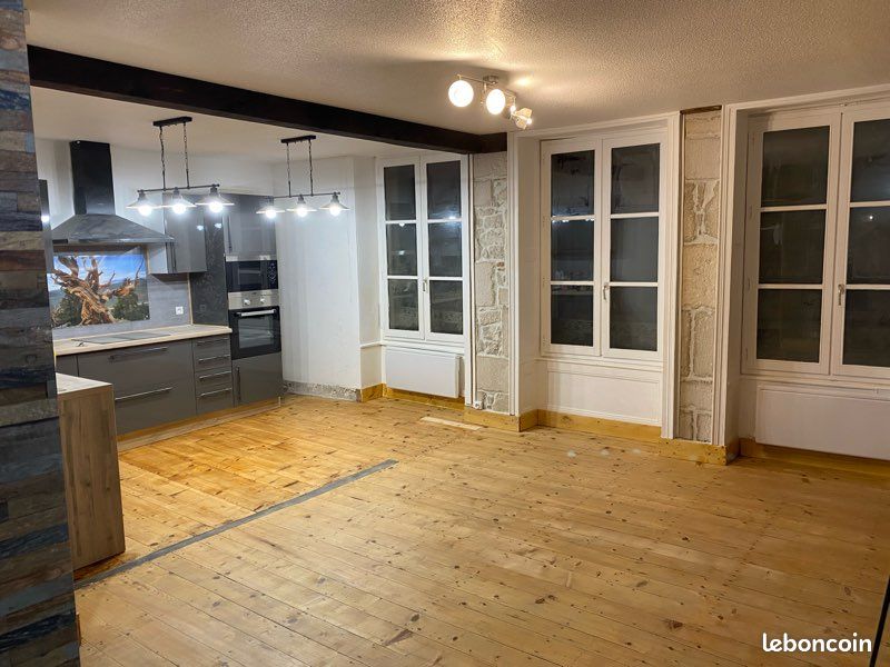 Appartement 2 pièces 56 m² · à Dole · 56 m² · 650 €