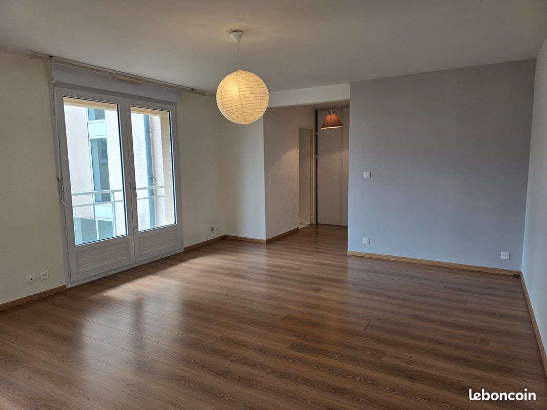 Appartement 2 pièces 56 m² · à Poitiers · 56 m² · 670 €/mois