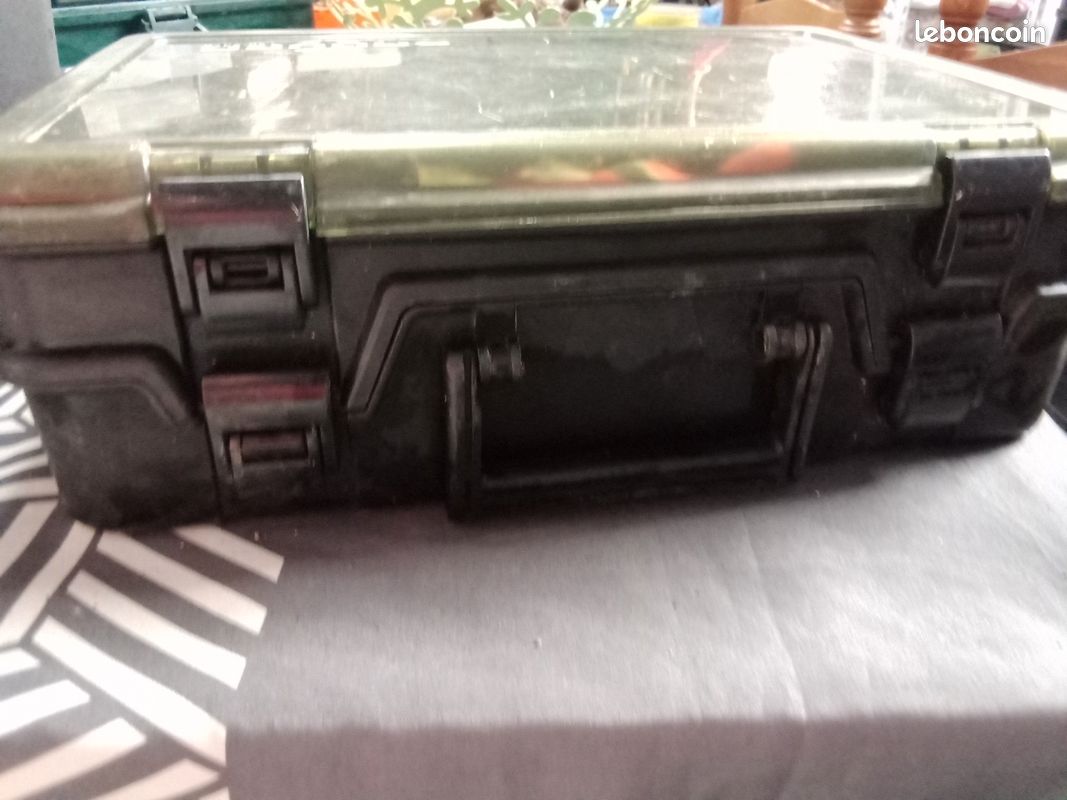 784176_4 784176_4