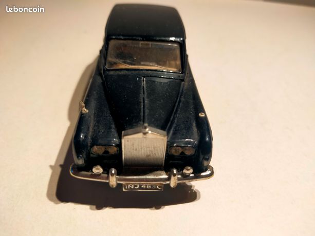 DINKY TOYS : Rolls Royce  silver wraith, réf. 551, assemblée en