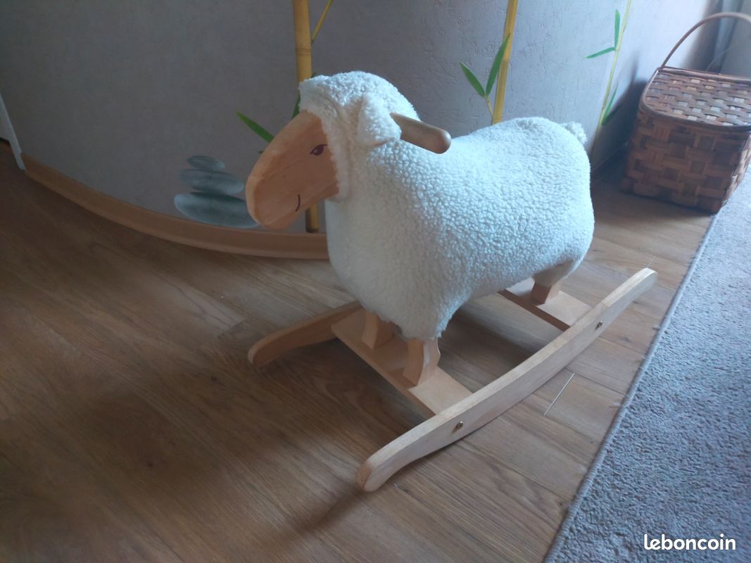 Mouton à bascule (image 1)