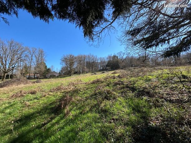 Terrain 5 507 m² Saint Bonnet Troncais