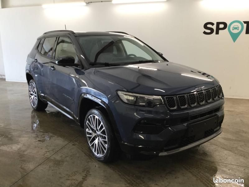 Jeep Compass 1.3 Turbo T4 240ch PHEV 4xe Summit AT6 eAWD (image 7)