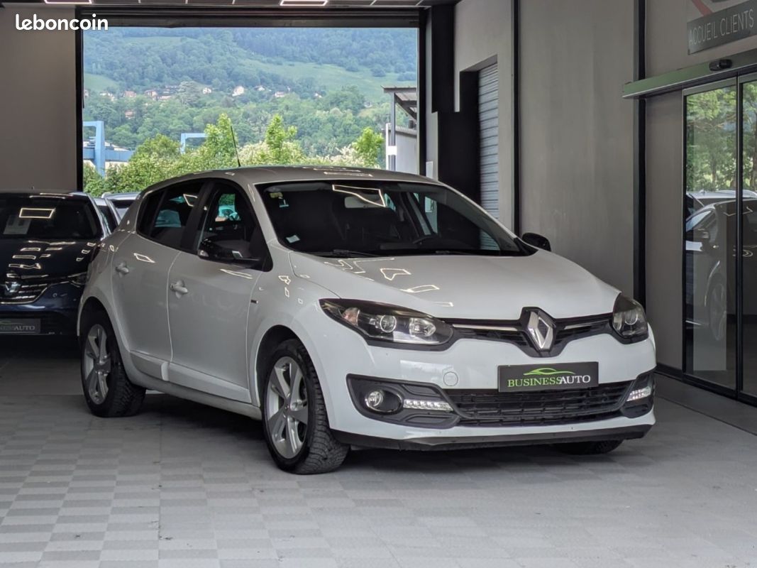RENAULT MEGANE III BERLINE TCE 130cv Energy eco2 Limited / GPS / Bluetooth / Crit'air 1 (image 2)