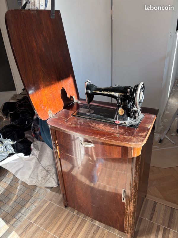 Machine à coudre SINGER (image 1)