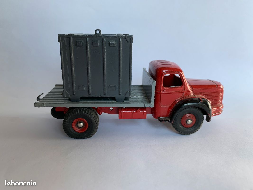CAMION PLATEAU BERLIET avec container 34B - 1/43 Dinky Toys meccano France EUR 39,00 - FR CAMION PLATEAU BERLIET avec container 34B - 1/43 Dinky Toys meccano France EUR 39,00 - FR