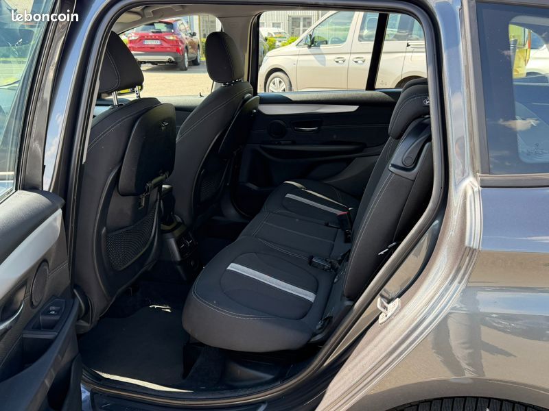 BMW Série 2 Gran Tourer 216d 1.5 116 Business GPS Radar AR 7 places Régul (image 14)