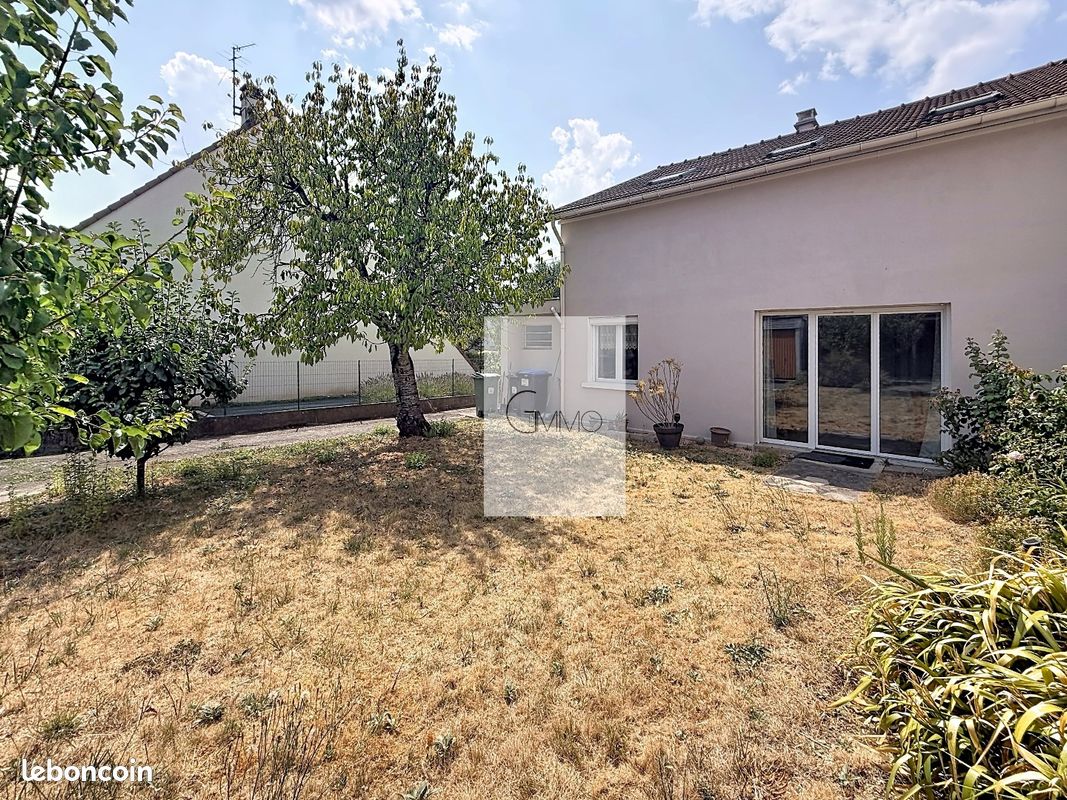Maison 6 pièces 159 m² · à L'Hay-les-Roses · 159 m² · 559 000 €