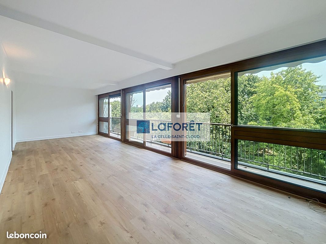 Appartement 4 pièces 103 m² · à La Celle-Saint-Cloud · 103 m² · 2 250 €