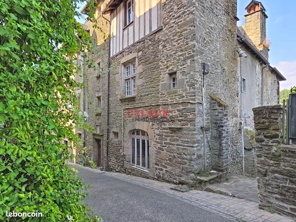 Maison 7 pièces 210 m² · à Uzerche · 210 m² · 276 000 €