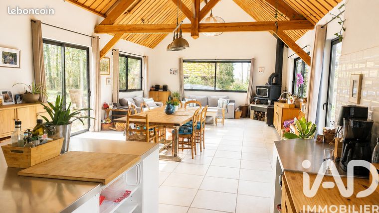 Propriété 5 pièces 136 m²