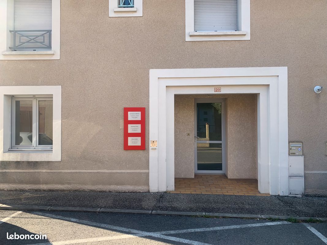 Local commercial 1 pièce 28 m² · à Plaisance-du-Touch · 28 m² · 460 €/mois