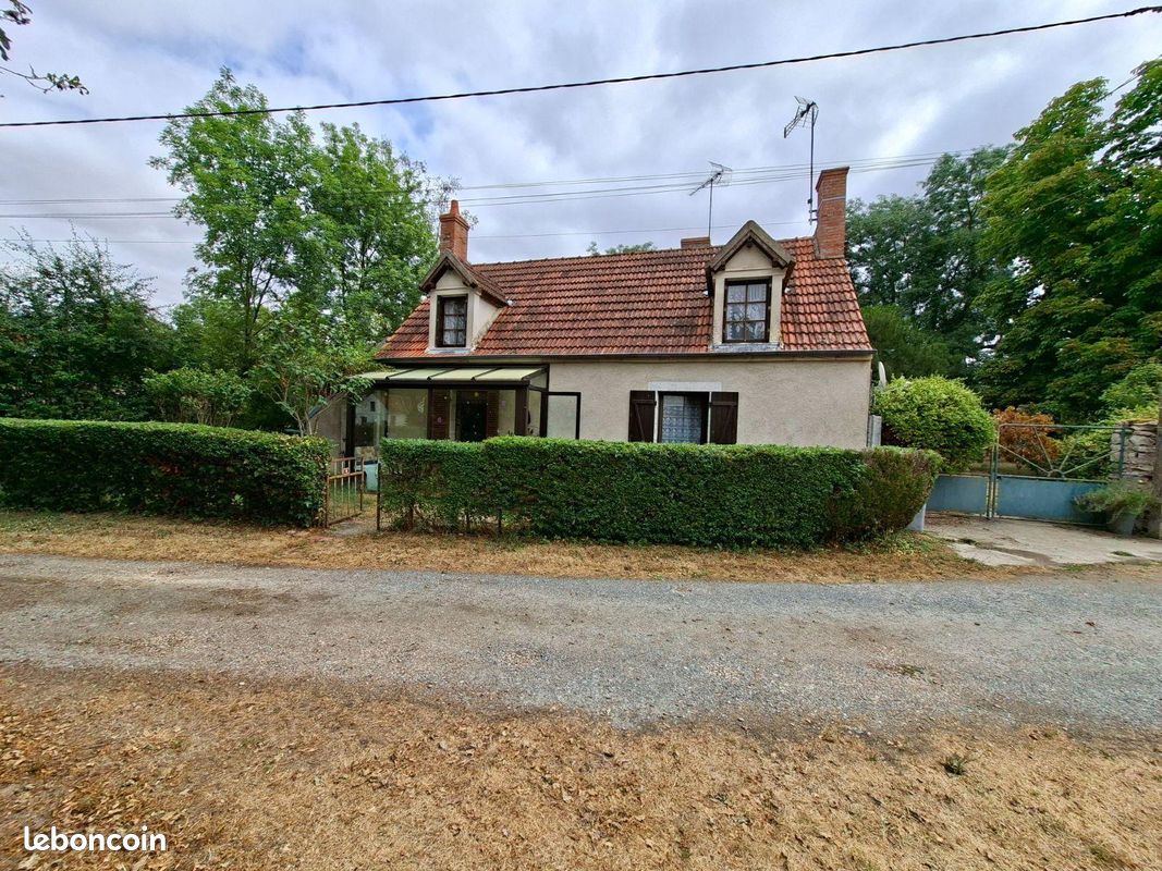 Maison 4 pièces 79 m² · à Ids-Saint-Roch · 79 m² · 43 000 €