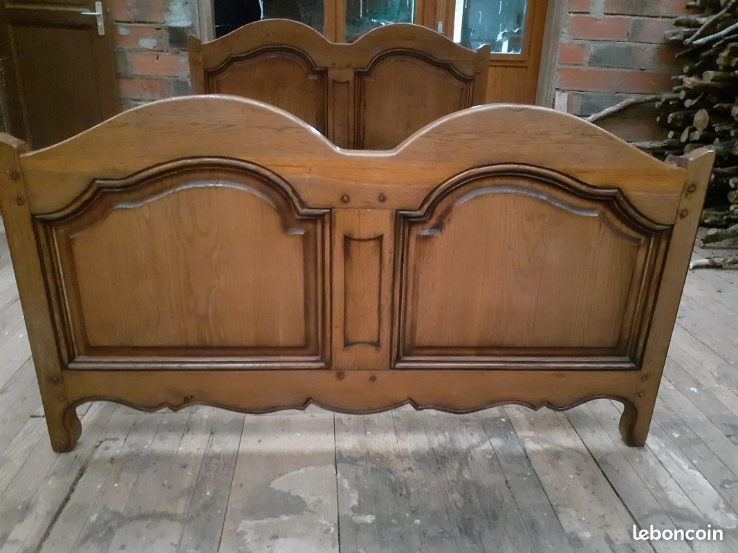 Vend lit double en bois (image 1)