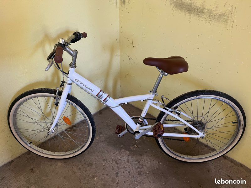 Vélo enfant décathlon taille 24 pouces Vélos