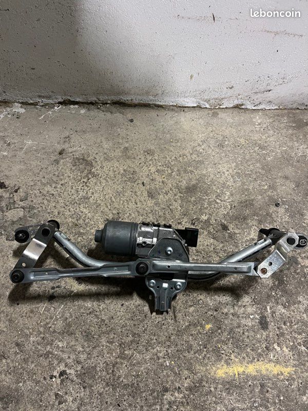 Moteur D'essuie-glace Arrière Pour PEUGEOT 208 PH1 (2013) - 96 732 513 80 - Occasion