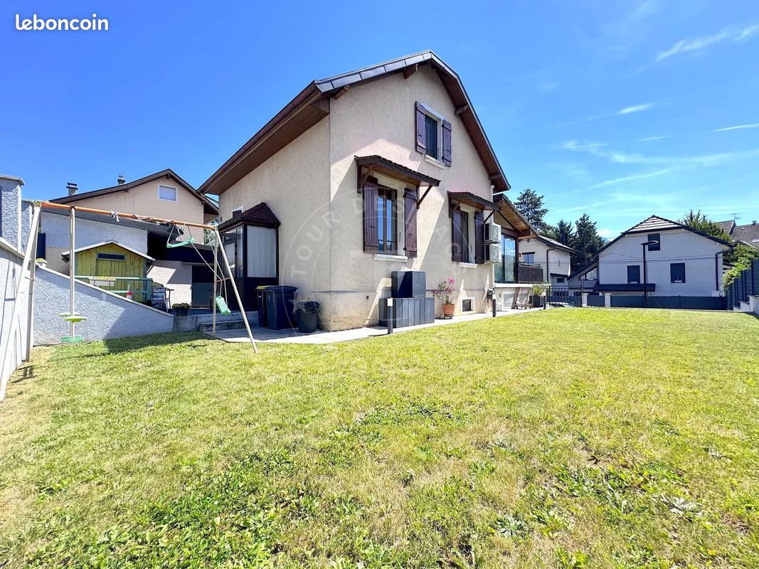 Maison 7 pièces 126 m² · à Annecy · 126 m² · 987 000 €