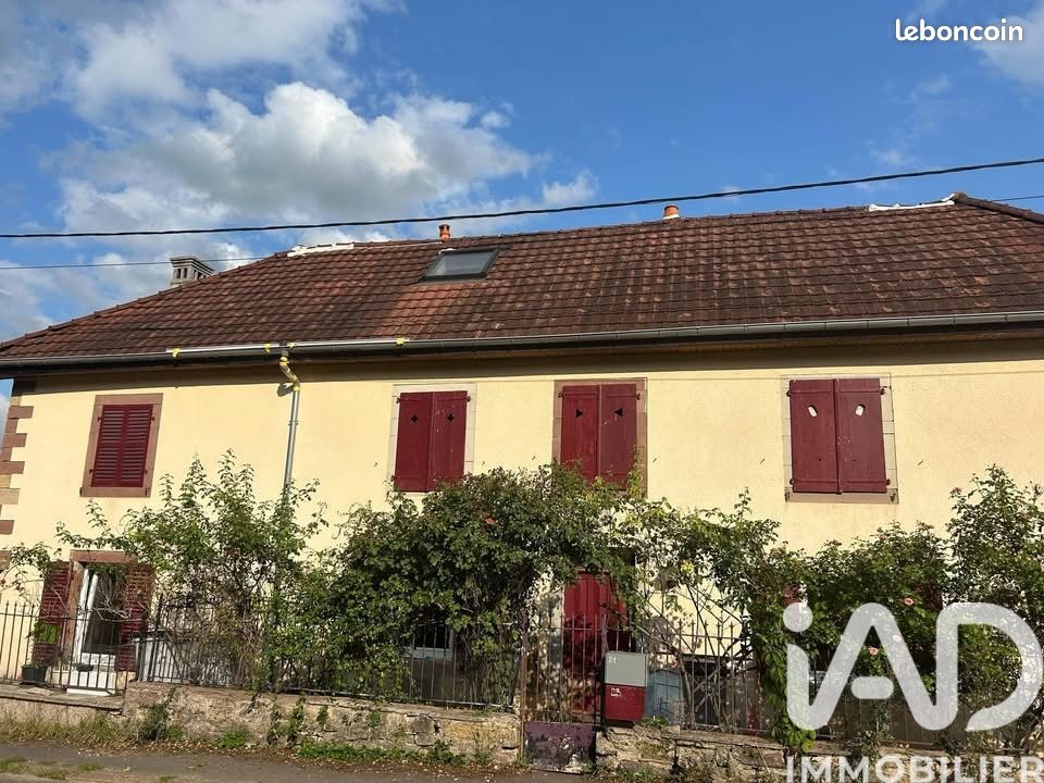 Maison 19 pièces 420 m² · à Mélecey · 420 m² · 262 000 €