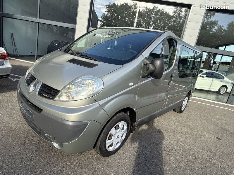 Renault TRAFIC 2.0 dci 90cv (9Places) Clim (image 2)