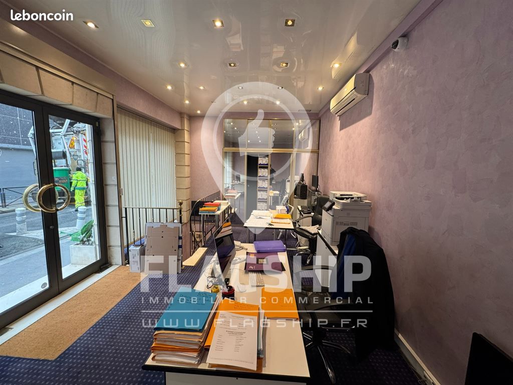 Local commercial 73 m² PARIS (image 1)