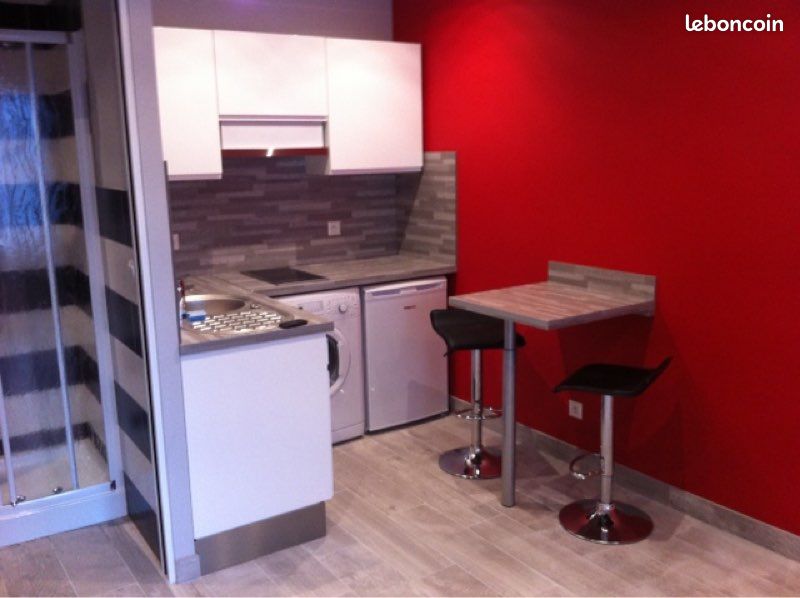 Appartement 1 pièce 15 m² · à Saint-Chély-d'Apcher · 15 m² · 320 €