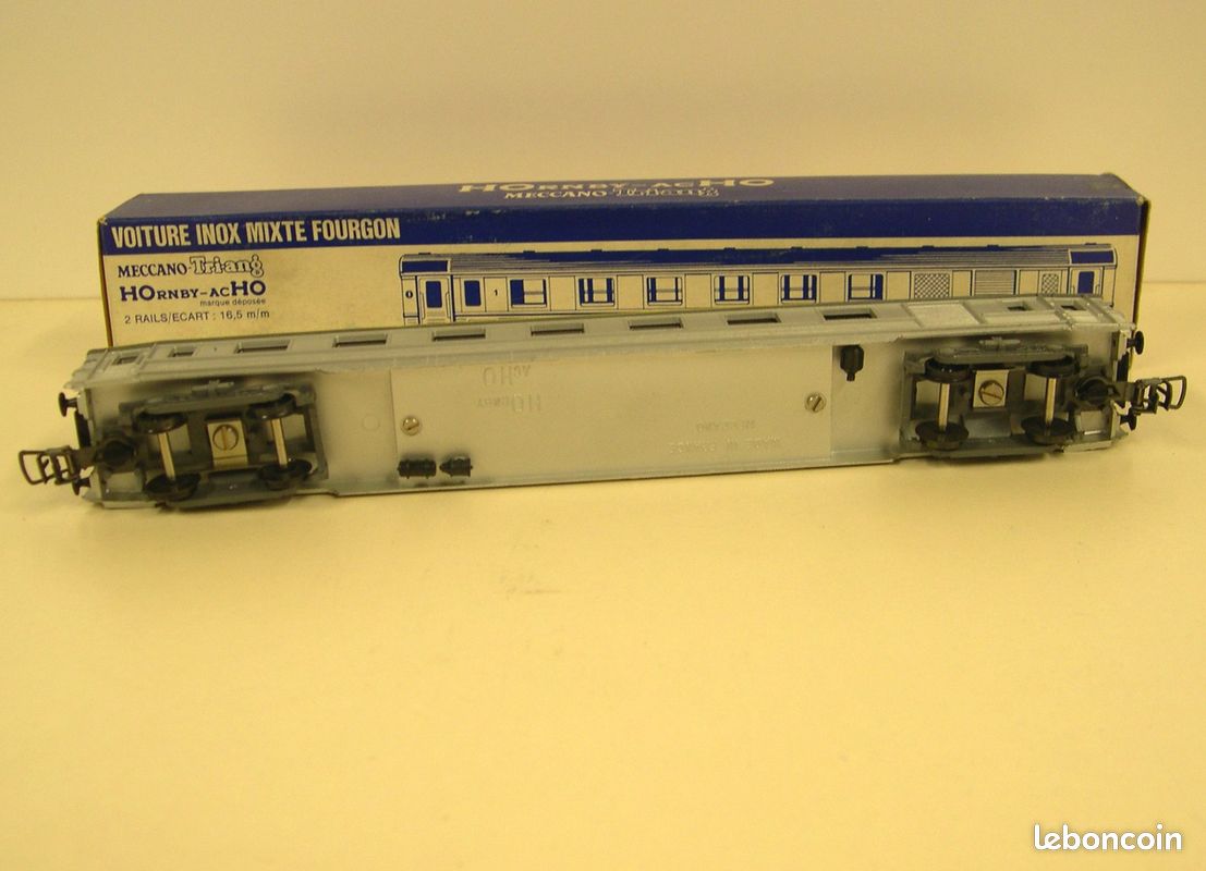 V605 - voiture Inox mixte 1ere cl/fourgon - SNCF - HORNBY HO - ref 7453 - Collection V605 - voiture Inox mixte 1ere cl/fourgon - SNCF - HORNBY HO - ref 7453 - Collection